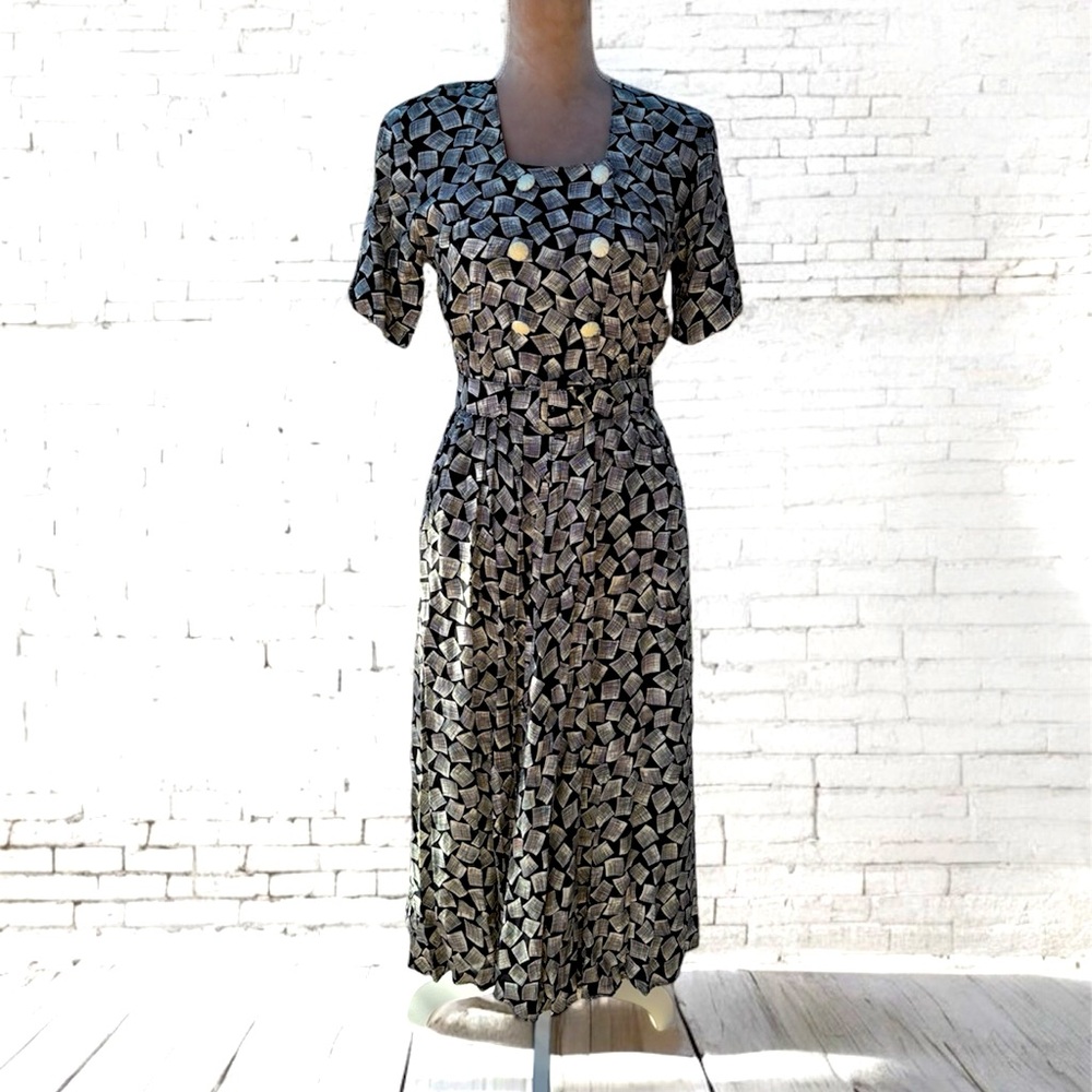 CAROL ANDERSON Petite
Pullover Belted Stretch Waist
Pockets Buttons Dress